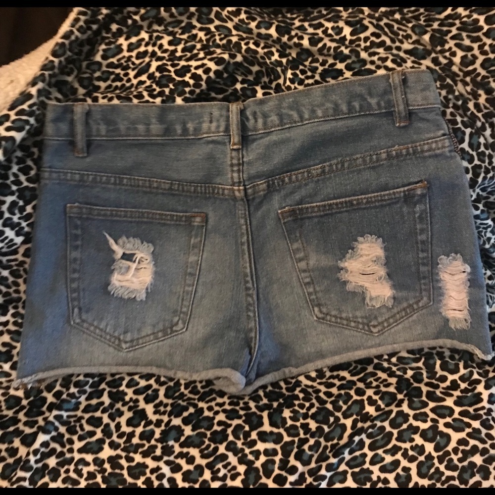 Forever 21 - Picture 2 of 3